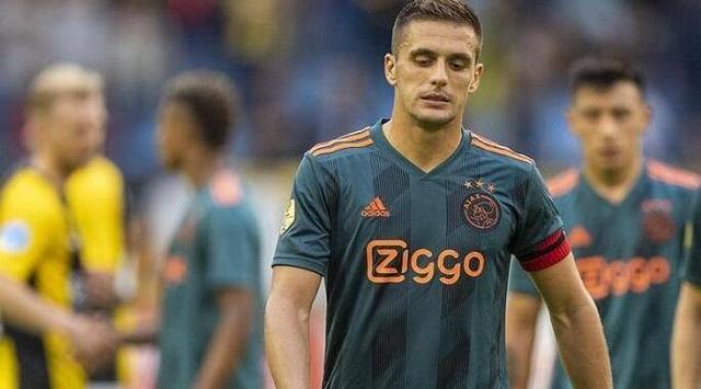 足球比赛瞬 足球比赛瞬