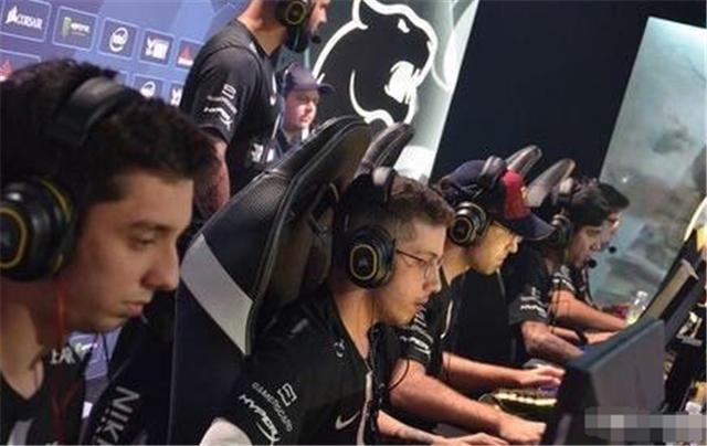 出生于一个 出生于一个