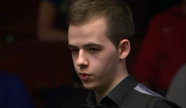 它更擅长沿 它更擅长沿